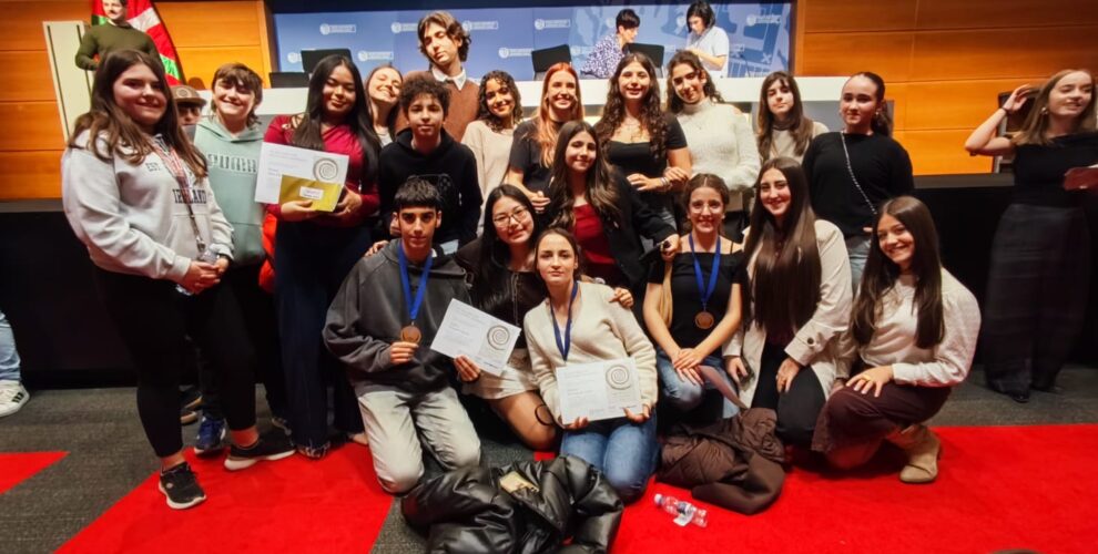 OLINPIADA FILOSOFIKOEN SARI BANAKETA